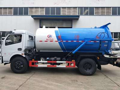 專業環保衛士 東風8噸吸污吸糞車，高效解決化糞池清理難題